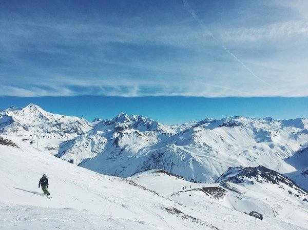 Comment organiser une expédition de snowboard dans les montagnes du Caucase, Géorgie?